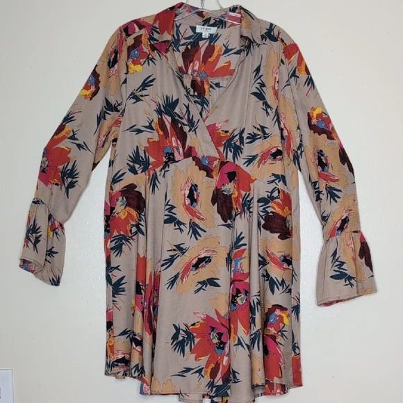 Umgee babydoll Boho Floral Style Tunic Mini Dress size M - Picture 4 of 10